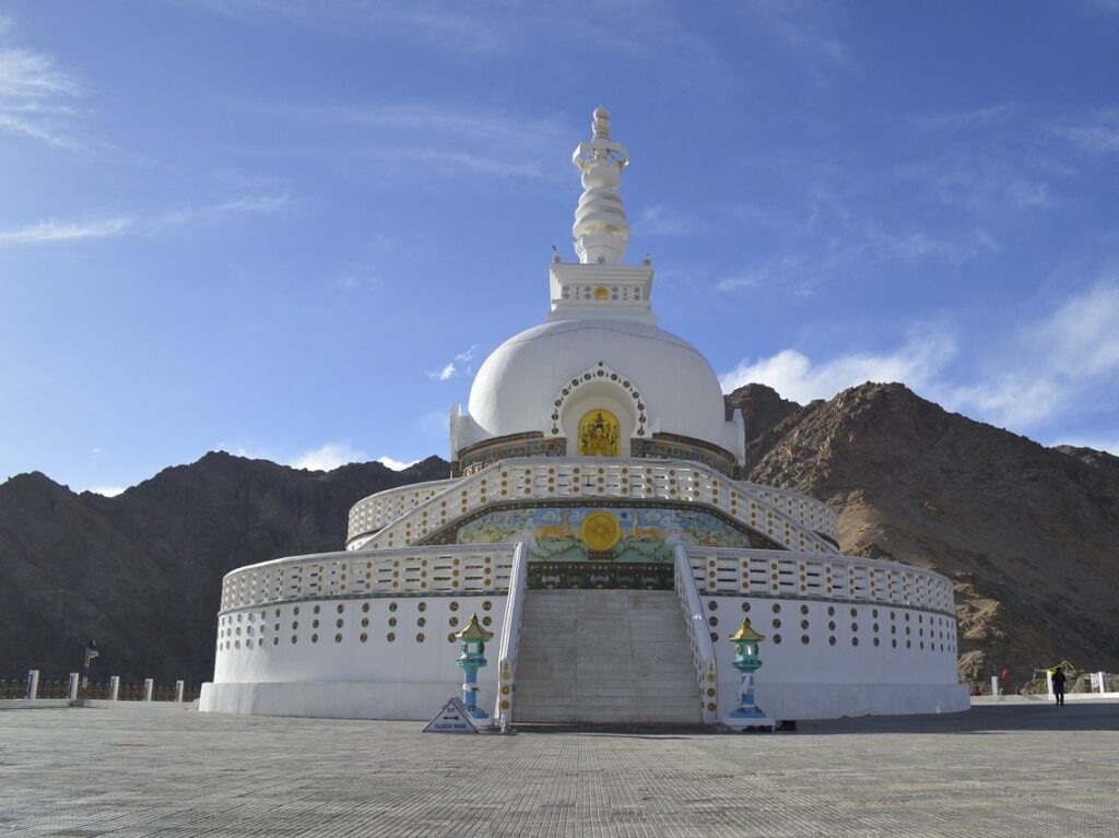 leh ldakh tour package