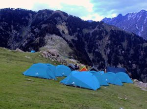 triund trekking package